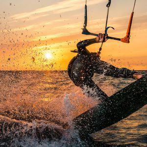 Kitesurf beginner lesson in Saly