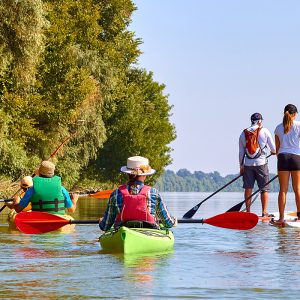 Kayak and paddleboarding in Ngaparou